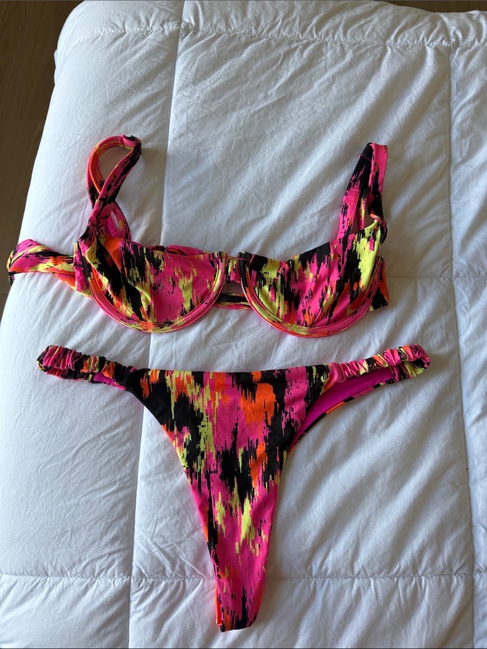 OneOne Thong Bikini Size M
